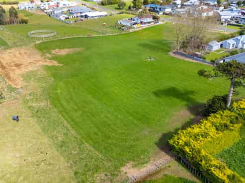 0n Hobson Street, Normanby