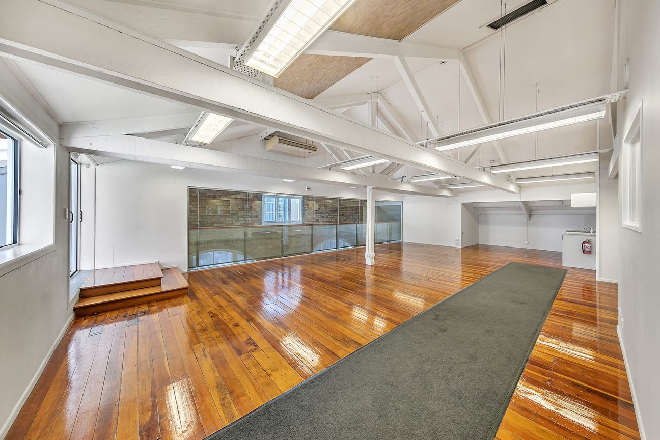 Quality Character Office with View in CBD - Vista 2