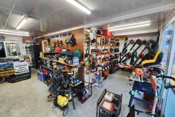 KAPIRO GARAGE FOR LEASE
