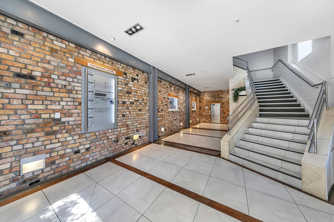 High Profile Office on Wyndham Street - Fler