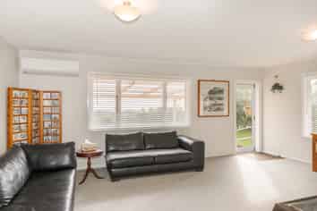 5 Larsen Street, Cape Foulwind