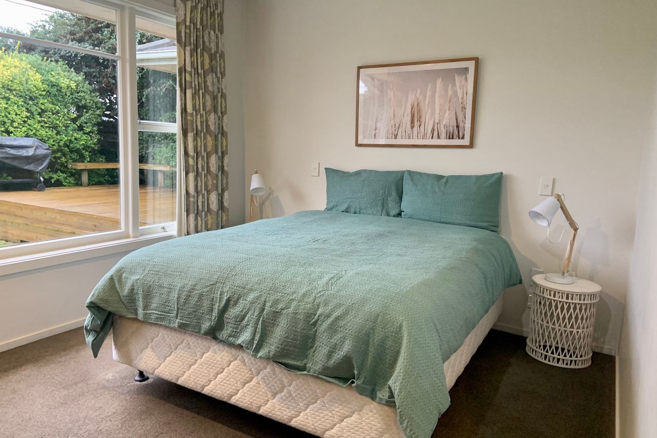 Immaculate Fully Furnished Spacious Family Home in Prime Location - Bild 6