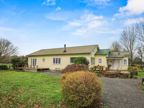 1078 Te Pahu Road, Te Pahu