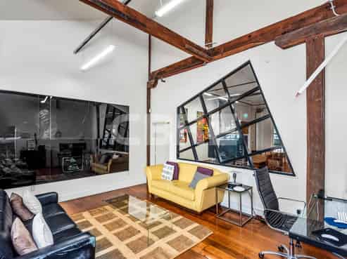 Character Parnell Office Space