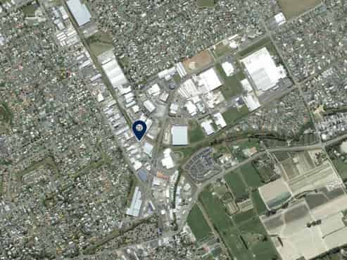 Huge 2,729sqm industrial yard for lease
