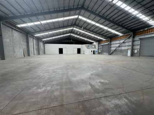 High Stud Modern Warehouse for lease