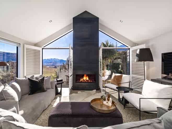1 McKellar Drive, Jacks Point
