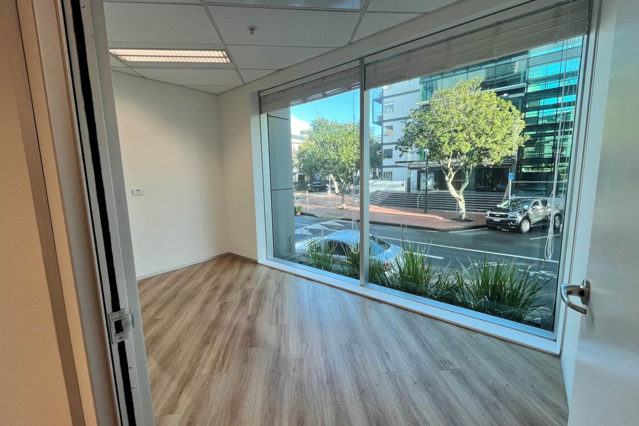 OFFICE AND AMENITY - Visning 3