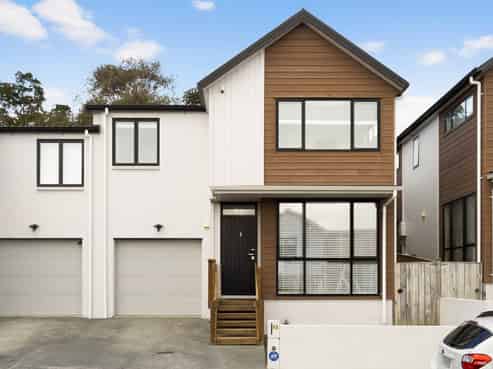 62 Seafarer Crescent, Stanmore Bay