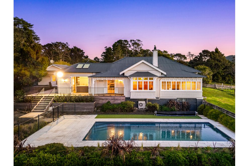 60 Carter Road, Oratia, Waitakere City For Sale realestate.co.nz