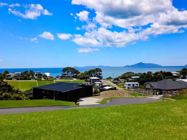 12 Starlight Place, Langs Beach