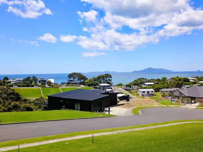 12 Starlight Place, Langs Beach