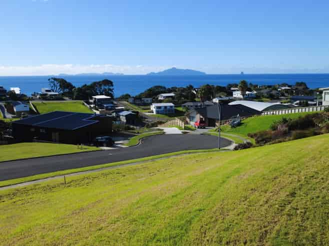 12 Starlight Place, Langs Beach