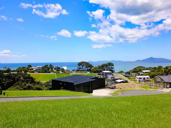 12 Starlight Place, Langs Beach