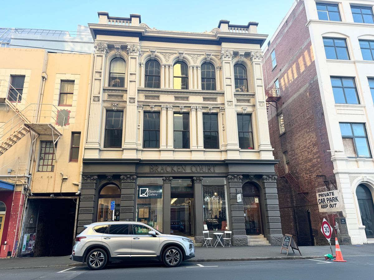 Tidy CBD Office Space