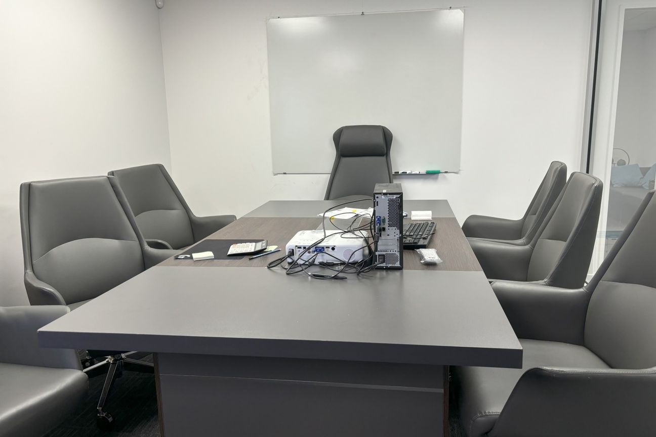 One or both levels -Industrial & office for lease - Visning 5
