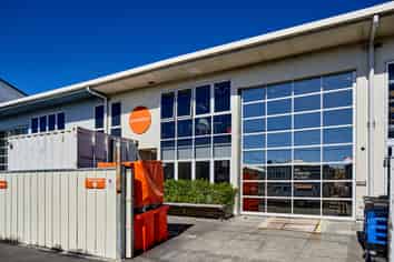 Warehouse, Workshop and Office with High Stud