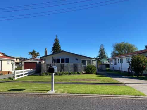 33 West Crescent, Te Puru