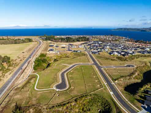 Stage 12 Nga Roto Estate, Wharewaka