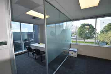 A-class offices for sub-lease – airport area