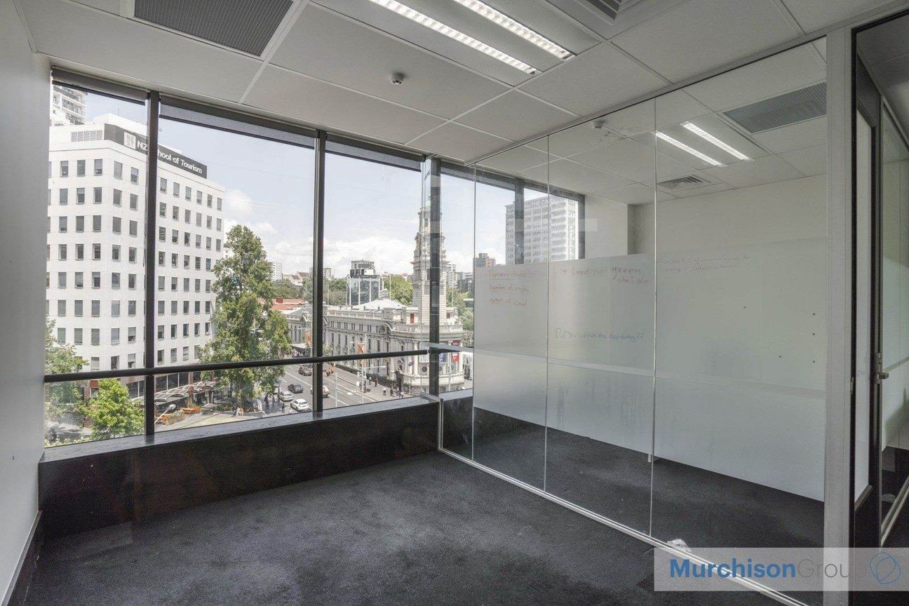 Office Suites and Full Floor Options - Vista 2