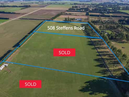 508 Steffens Road and 2399 Oxford Road, Oxford