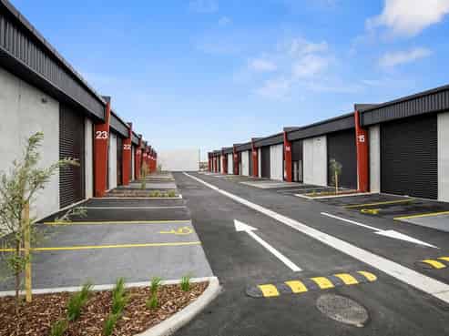 URGENT SALE/LEASE