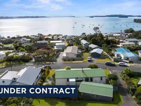 17 Mera Road, Algies Bay