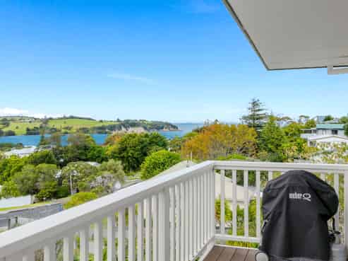 13 Everard Avenue, Army Bay