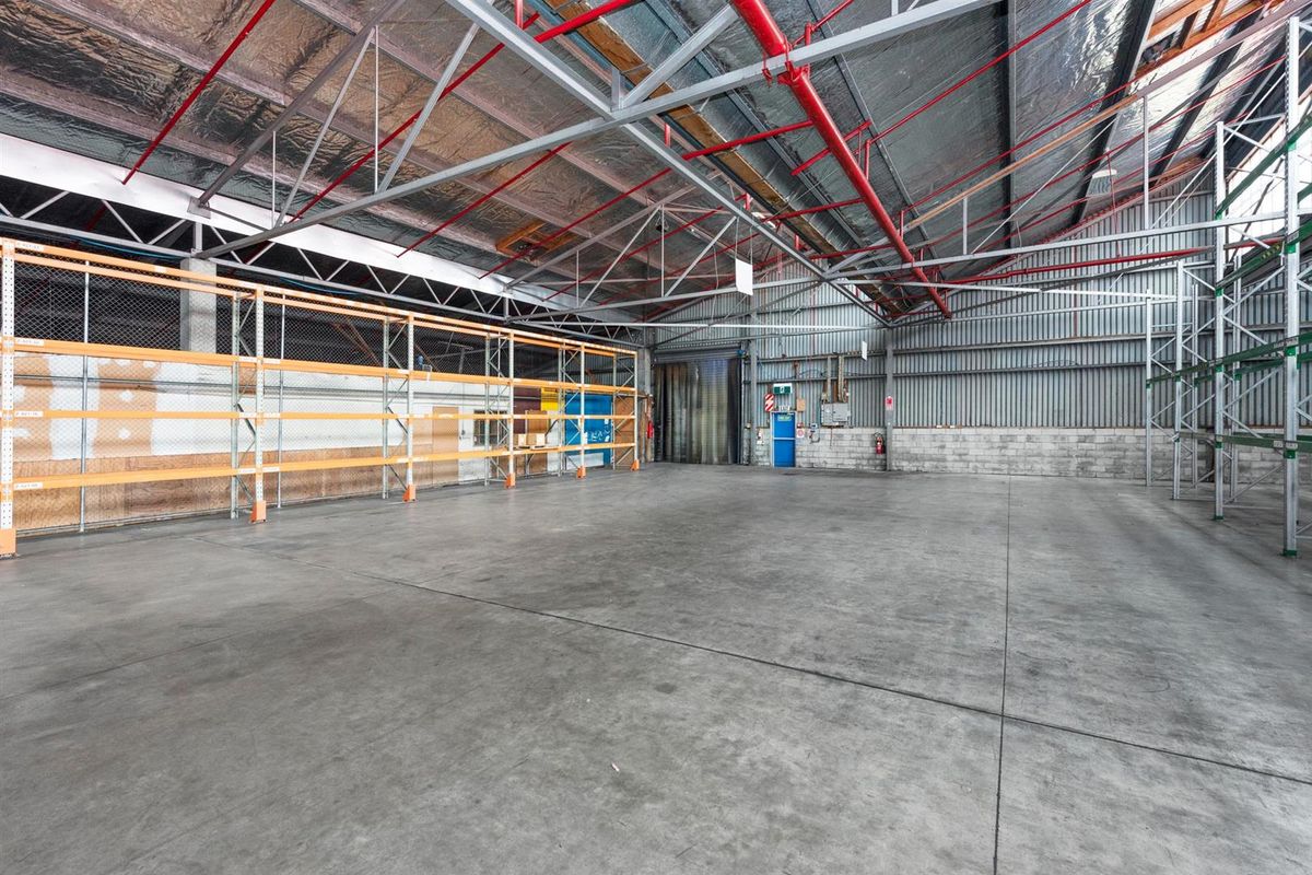 CBRE | Affordable Industrial with Options - Ansicht 2