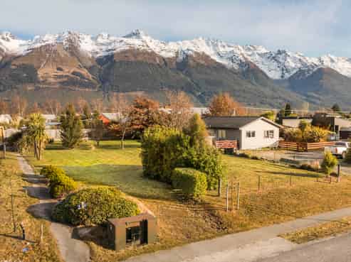 6 Old Dairy Close, Glenorchy