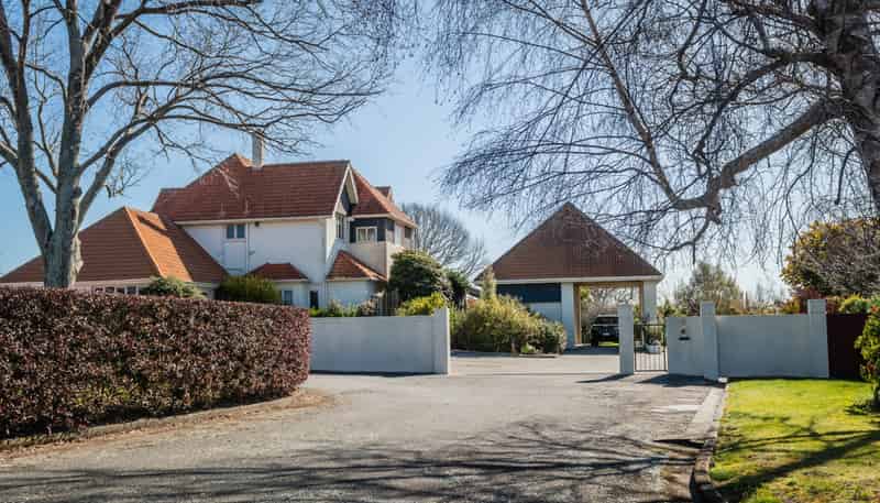 6 Chateau Close, Gleniti
