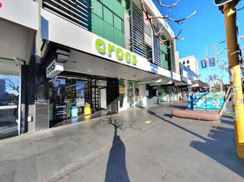 Motivated Landlord – High Profile Broadway Retail 