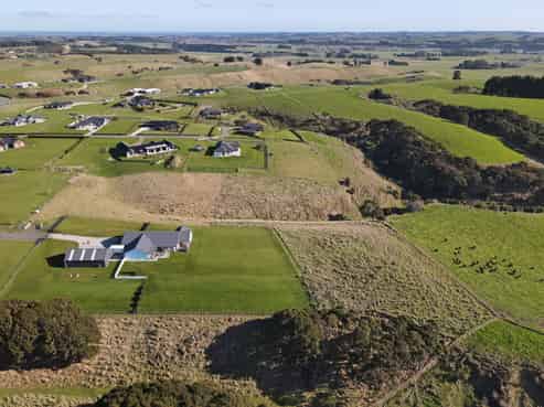 84B View Road, Halcombe