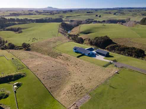84B View Road, Halcombe