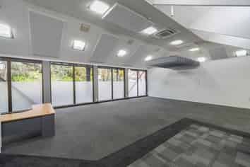 High Profile Commercial Building for Lease