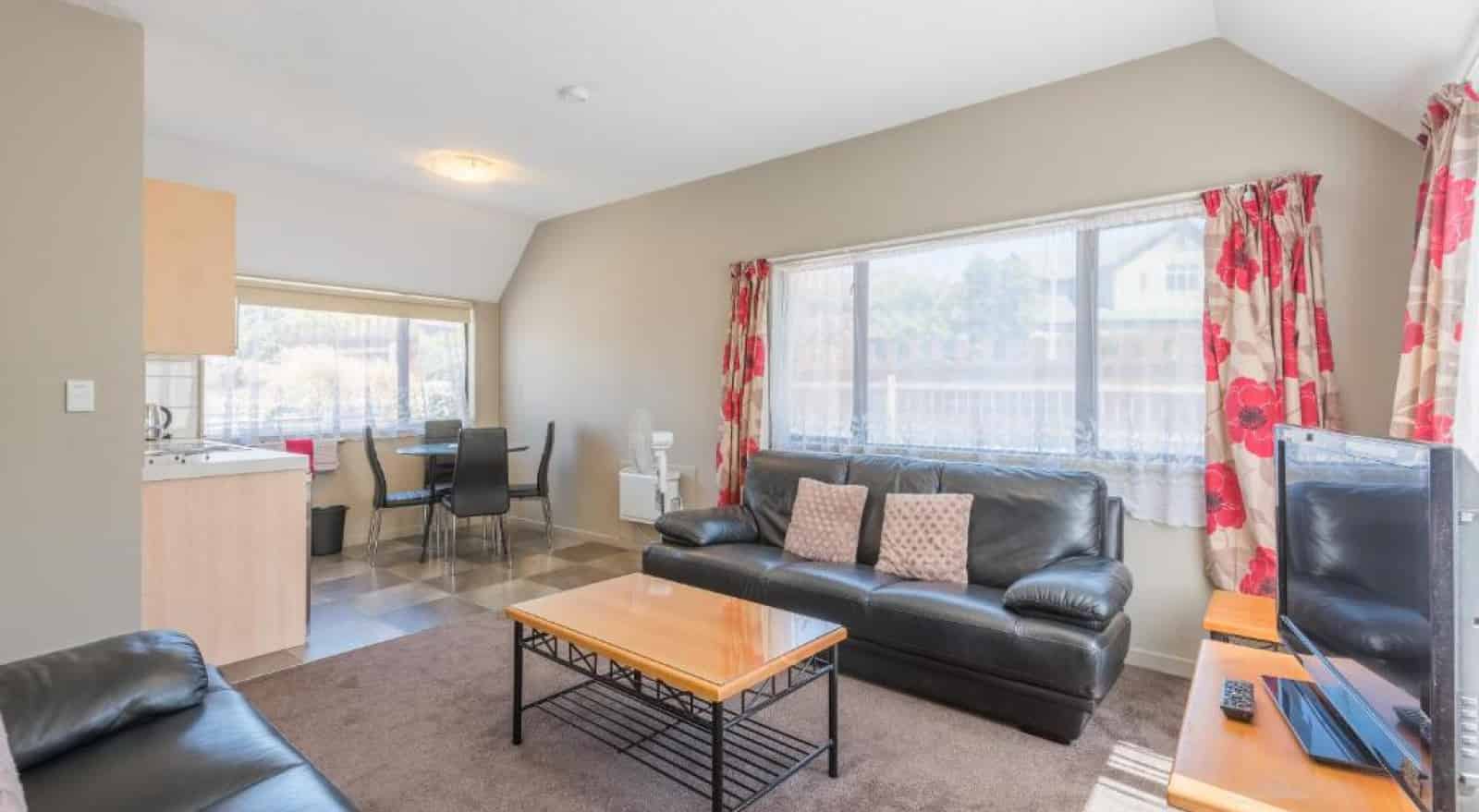 For sale Wanaka True Lifestyle Town 14 Unit Motel realestate.co.nz