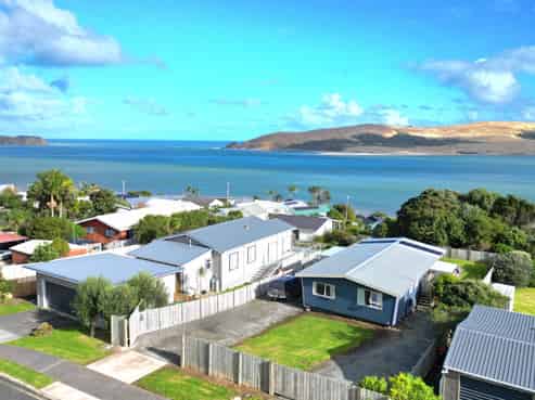 34 Taumatawiwi Street, Opononi