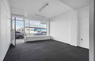 2 Retail / Office Spaces available for lease