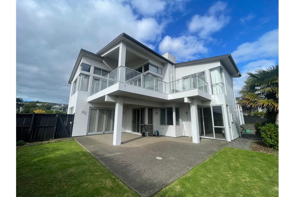 9 Armstrong Farm Drive, East Tamaki Heights, Manukau City For Rent