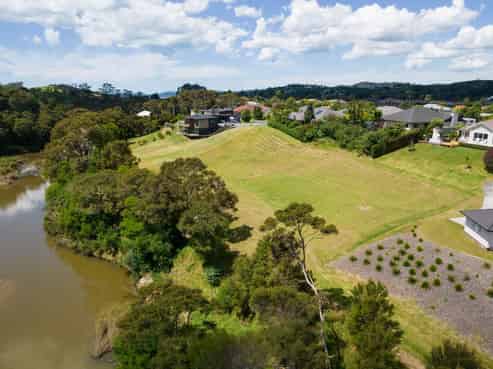 12 Admiralty Drive, Paihia