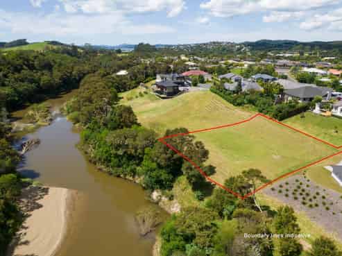 12 Admiralty Drive, Paihia