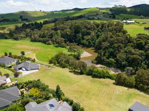 12 Admiralty Drive, Paihia