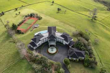 189 Vaughans Road, Okura
