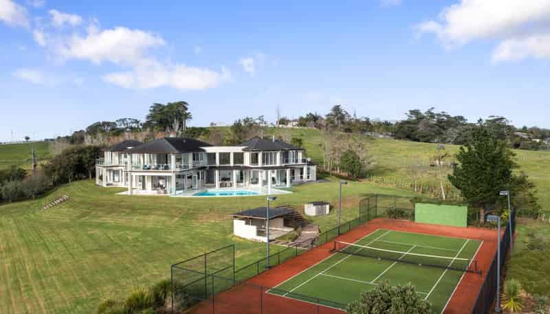 189 Vaughans Road, Okura