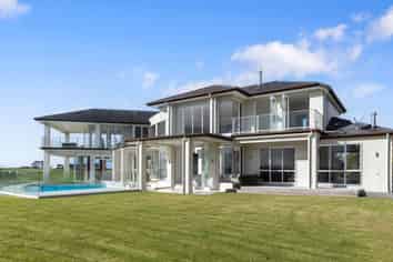 189 Vaughans Road, Okura