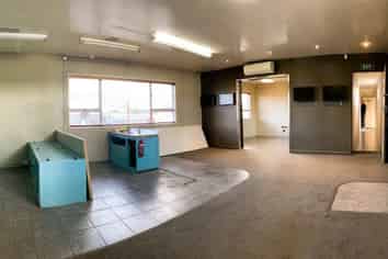 Office/Consult Rooms | 88m2 | Howick