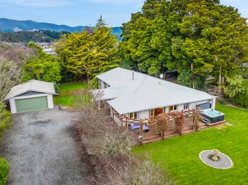 361 Main Road North, Brown Owl