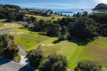 9 Coachmans Way, CABLE BAY