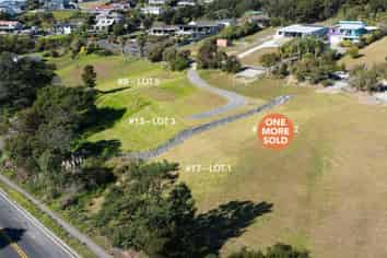 13 Coachmans Way, CABLE BAY